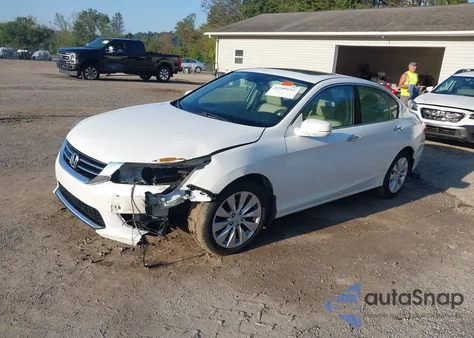 2015 Honda Accord Touring from USA, damaged, VIN 1HGCR3F9XFA038446